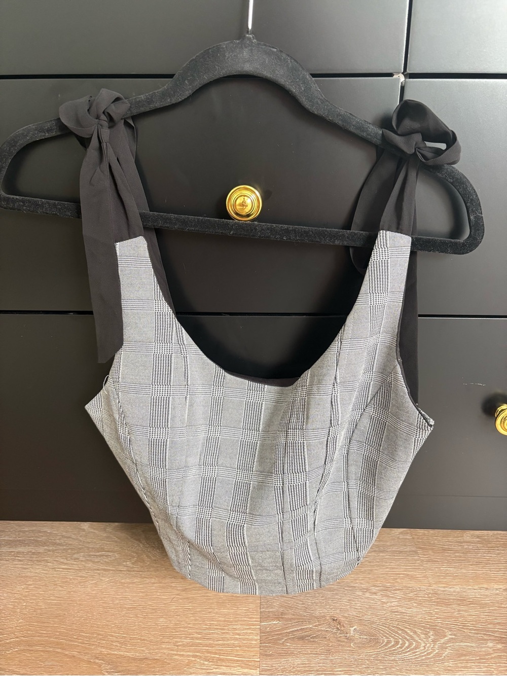 Lulus Chic Temptation Black and Ivory Plaid Tie-Strap Crop Top Size Medium - Picture 2 of 4